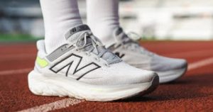 những lưu ý khi mua giày Sneaker 2025